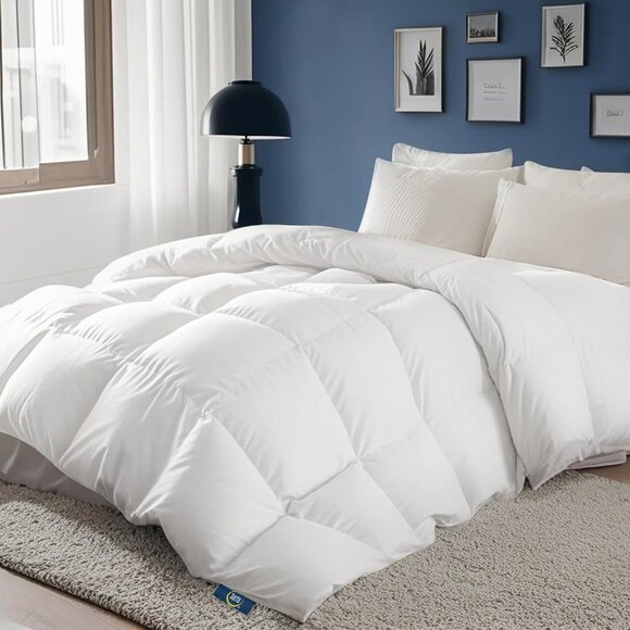 Extra Fluffy Twin Size Down Comforter 75% White Down Breathable Casing